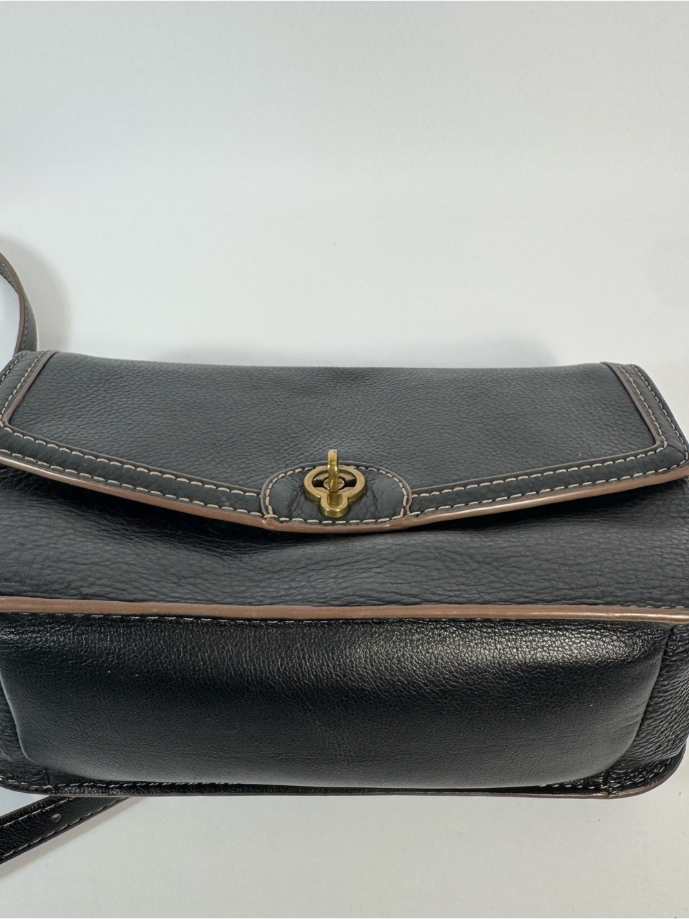 Fossil Black Leather Crossbody with Brown Trim - Picture 9 of 15